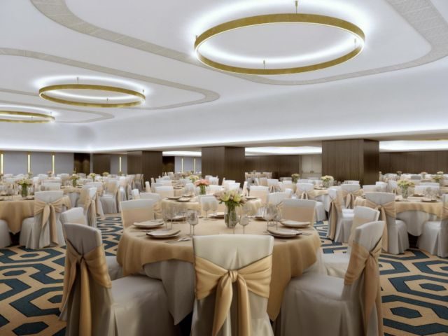 HOTEL CROWNE PLAZA